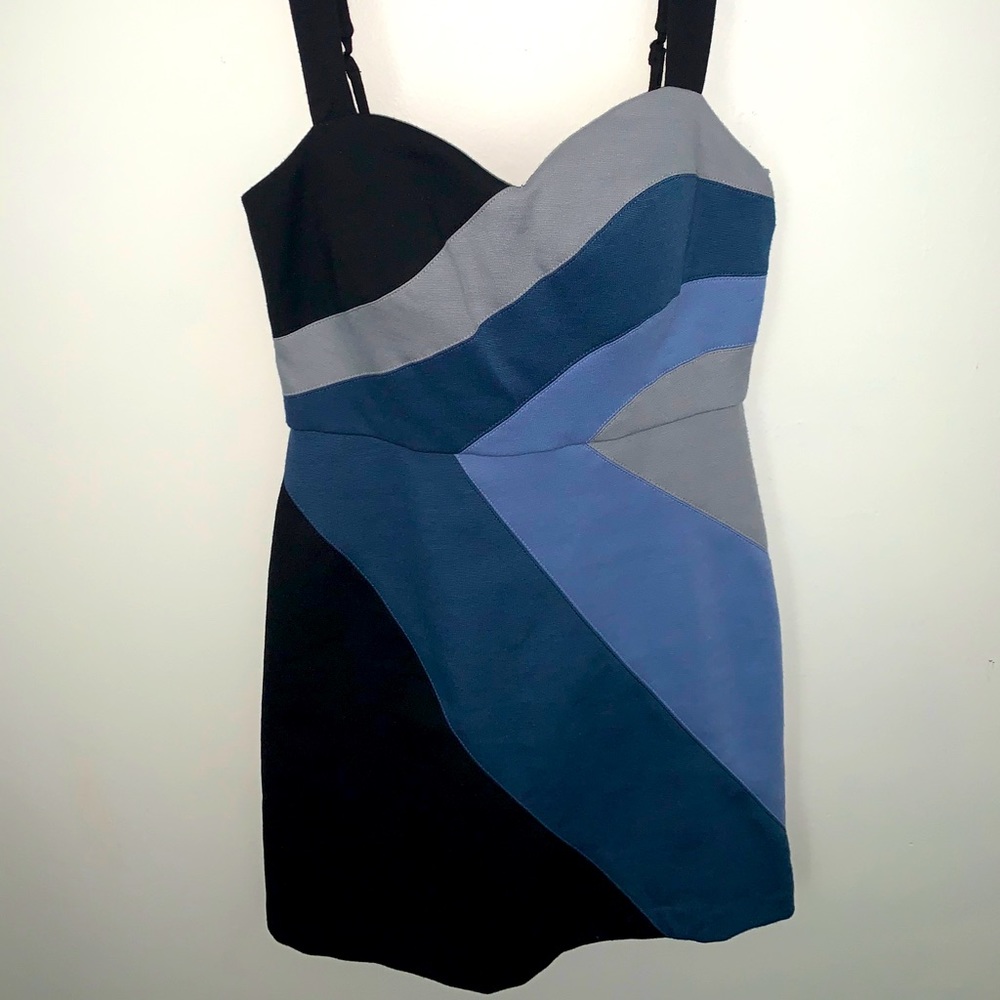 BDGeneration blue color block dress
